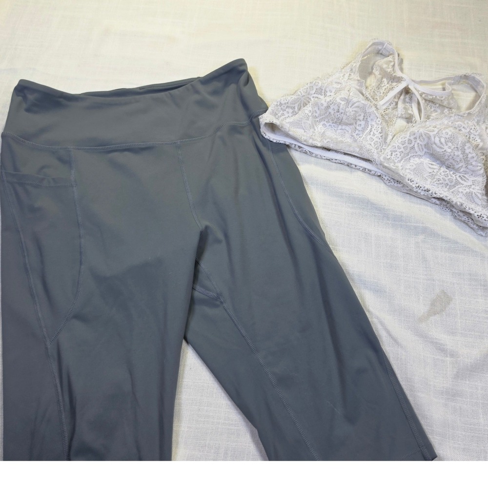 Baleaf Gray High Waisted Legging with Pockets & White Lace Bralette Athleisure L